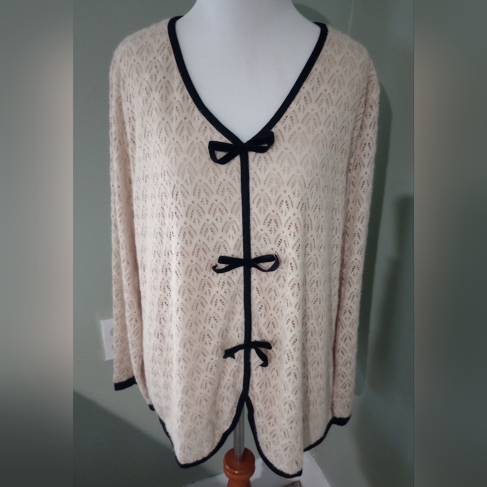 NWT Cream Lace Sweater with Black Trim XL